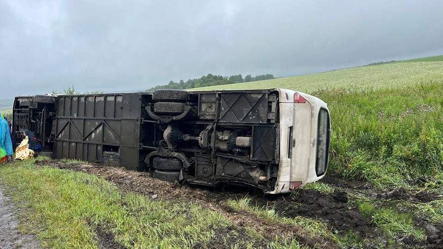 Более 20 туристов пострадали в ДТП с автобусом в Башкирии