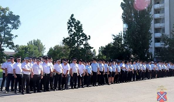 Волжские полицейские несут службу в усиленном режиме в День города