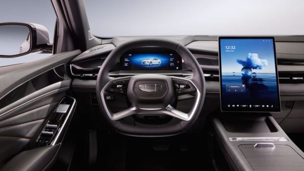 Аналог Toyota Camry от Geely стал стоить как «Лада Веста». Где он так подешевел