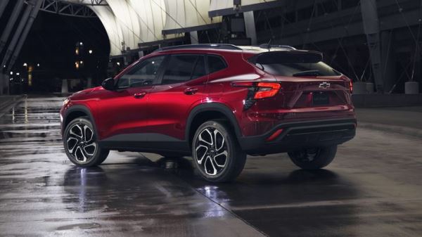В России появился новый дешевый кроссовер Chevrolet, который намного доступнее «китайцев»