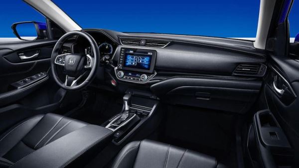 В России появилась новая практичная Honda, которая стоит дешевле «Лады» и «Москвича»