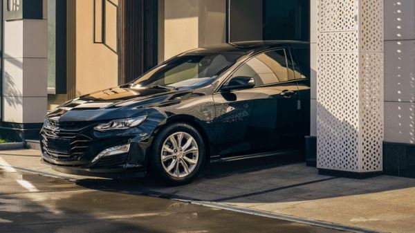 В России появился новый роскошный седан Chevrolet, который стоит дешевле «Лады»