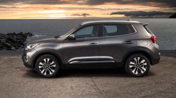 Больше не самый доступный: Chery лишила Tiggo 4 Pro «народной» комплектации