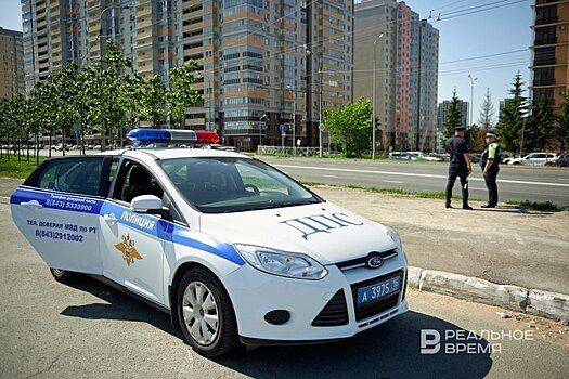 Громкие выхлопы, тонировка «наглухо»: ГАИ в центре Казани выявила более 125 нарушений за выходные