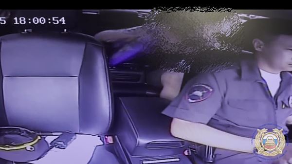 В Калининграде полицейский оперативно доставил в больницу маму с задыхающимся двухлетним малышом