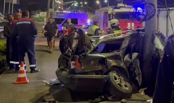 Водитель Audi влетела в столб и погиб после столкновения с «ГАЗелью» в Нижнем Новгороде