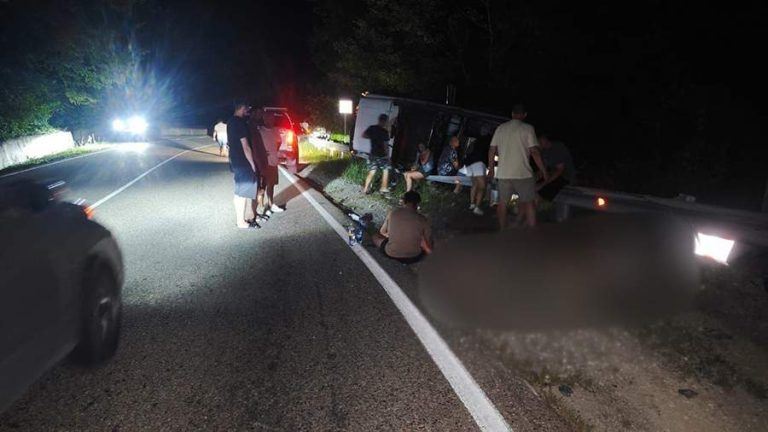 Два человека погибли и семь пострадали в результате ДТП в Сочи