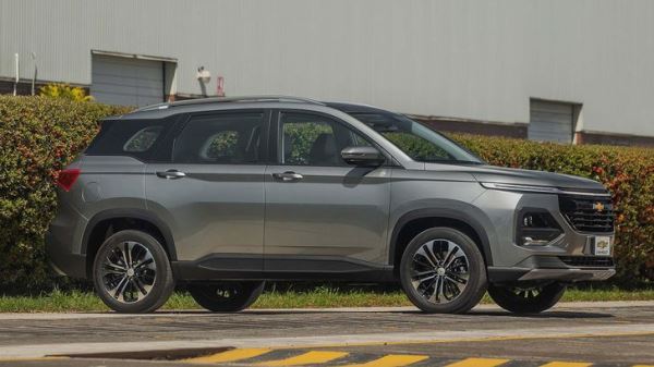В Россию вернулся практичный семейный кроссовер Chevrolet. Он стоит намного дешевле «китайцев»