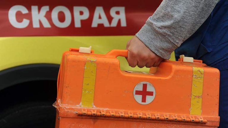 Шесть туристов пострадали в ДТП с экскурсионной машиной в Краснодарском крае