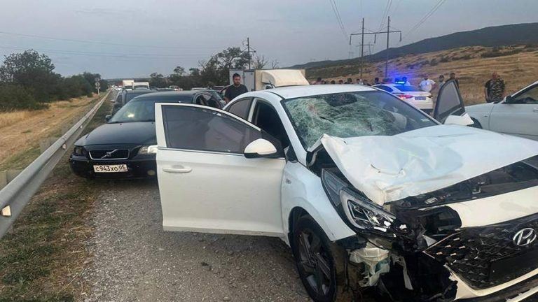 Пешеход погиб из-за наезда легкового автомобиля в Дагестане