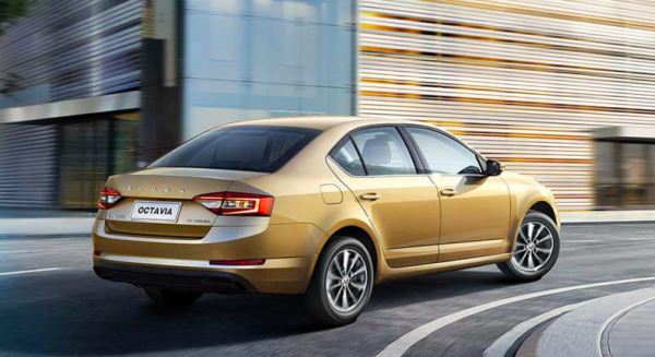 От 2,5 млн рублей: в России возобновили продажи Skoda Octavia A7