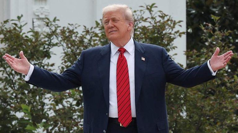 Трамп назвал Лукашенко могущественным лидером