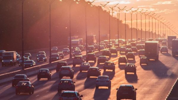 Из Петербурга в Москву, а из Москвы — на юг: куда уезжают подержанные автомобили в России