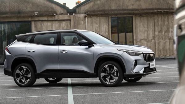 Известный кроссовер Geely стал продаваться дешевле «Гранты». Где его продают