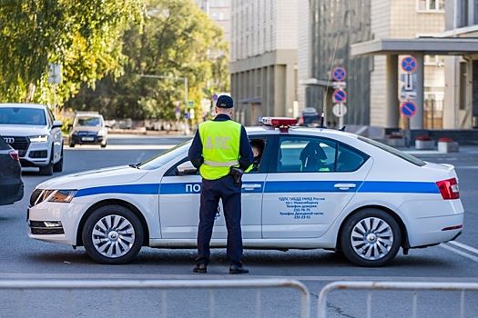 Машины ГАИ в Новосибирске научат распознавать автономера на 360 градусов вокруг