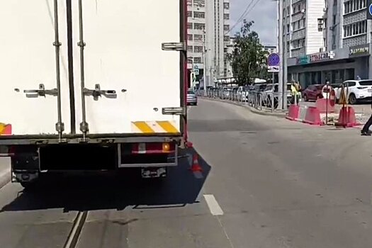 В Казани грузовик насмерть сбил пенсионерку на улице Тукая