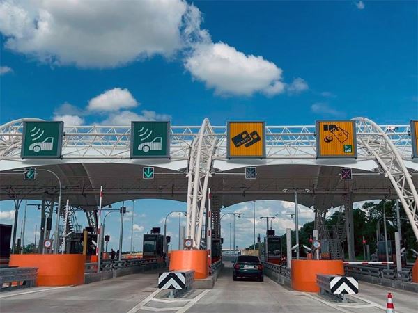 Участникам СВО хотят разрешить бесплатный проезд по платным трассам